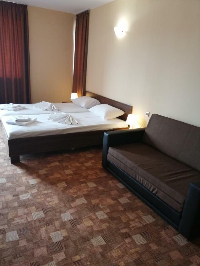 Hotel Sapphire Приморсько Екстер'єр фото